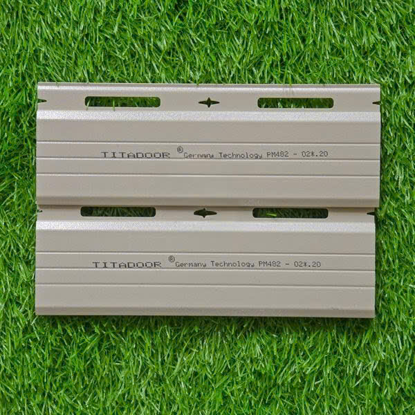 Cửa Cuốn Đức Khe Thoáng Titadoor PM482* NEW Bảo Hành Uy Tín Giá Tốt