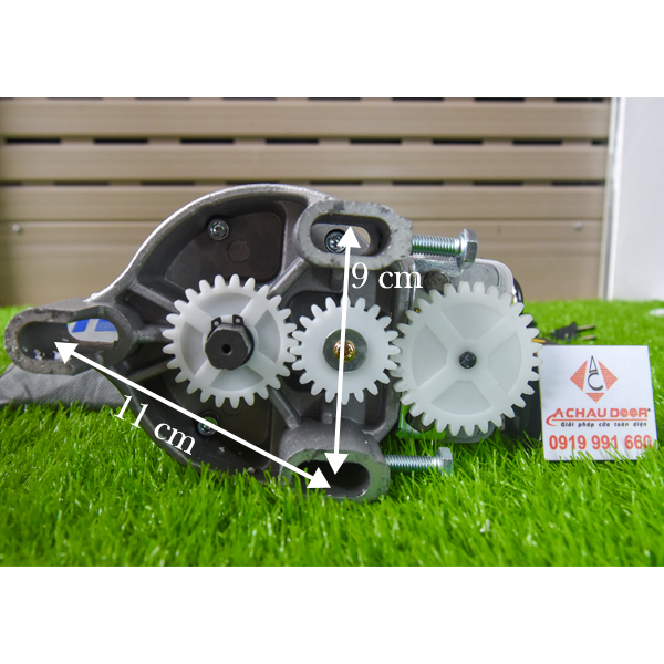 Motor Cửa Cuốn MITECAL 600KG Tiện Lợi Bền Bỉ Cho Cửa Nhỏ